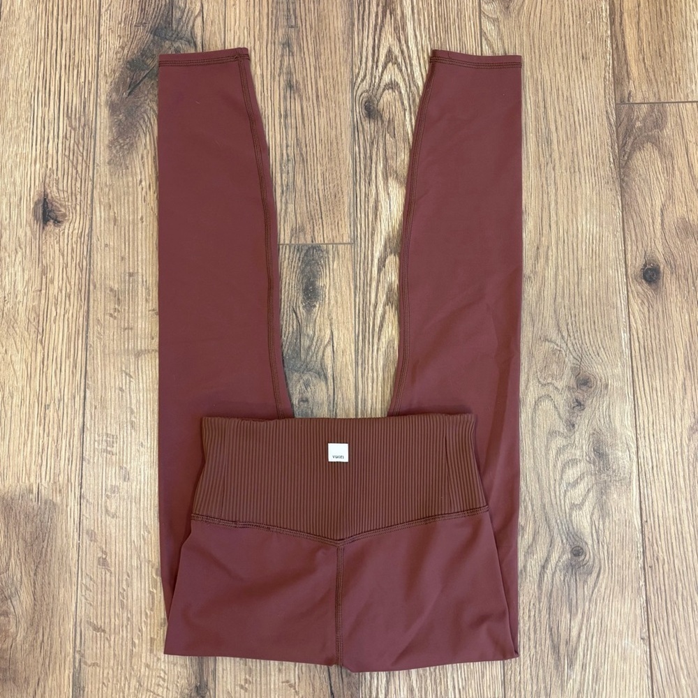 Vuori Women's Rib Studio Leggings 25" In Mulberry Brown Size XS